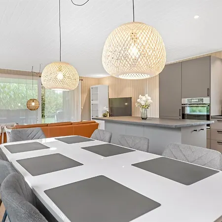 Lymke - 450m From The Sea By Interhome *