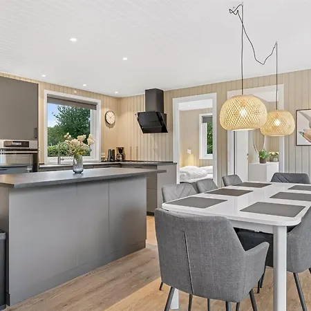 Lymke - 450m From The Sea By Interhome בית נופש Nedre Lysabild