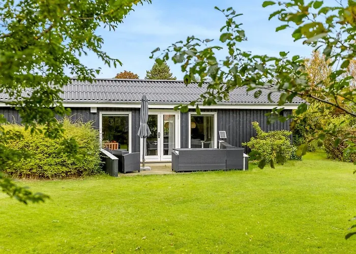 Lymke - 450m From The Sea By Interhome *